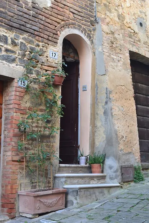 Rocci Al 17 Apartment Montalcino Italy